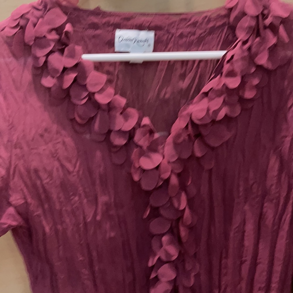 Medium never worn - Picture 3 of 5